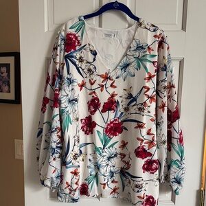 White Floral V-Neck Long Sleeve Blouse